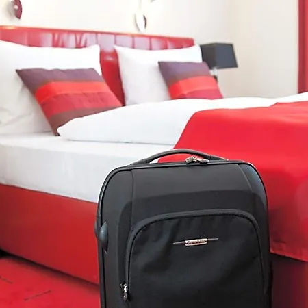 Esplanade Hotel 3*