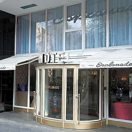 فندق Esplanade 3*