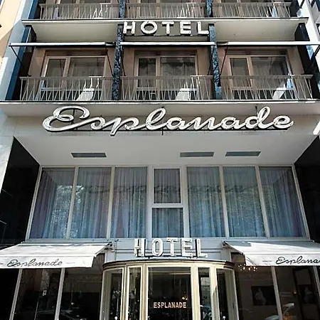فندق Esplanade 3*